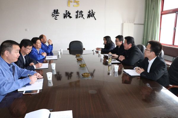 公司总经理杨东虎调研丰收公司工作(图1) 公司总经理杨东虎调研丰收公司工作(图1)