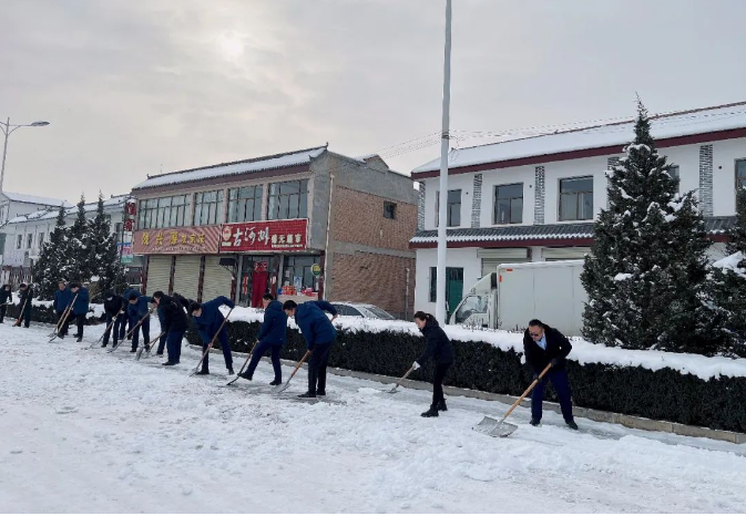 筑起安全墙 照亮乡村路——市产投集团鼎力支持包抓共建村社文明创建工作(图7) 筑起安全墙 照亮乡村路——市产投集团鼎力支持包抓共建村社文明创建工作(图7)