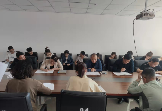 市产投集团泾东设计公司组织开展安全生产知识专题培训(图1) 市产投集团泾东设计公司组织开展安全生产知识专题培训(图1)